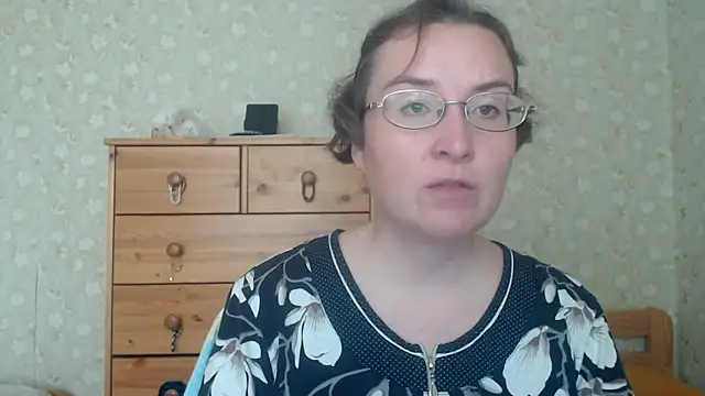 Snapshot of Smart_Rose chatting on May 18, 2:34 pm Smart Rose online show from May 18, 2:34 pm