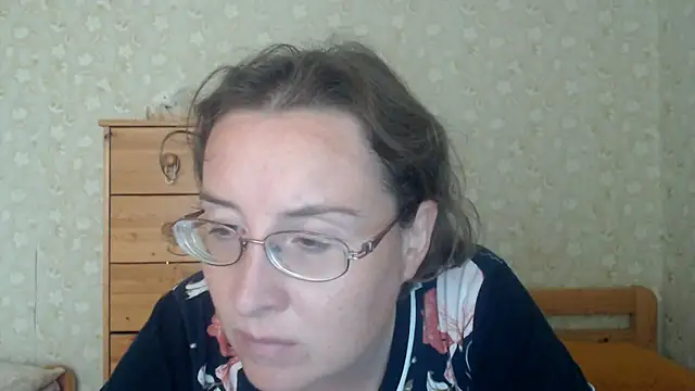 Snapshot of Smart_Rose chatting on June 19, 11:03 am Smart Rose online show from June 19, 11:03 am