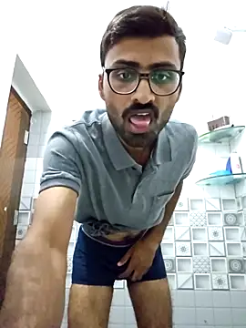 Snapshot of krishna8035 chatting on October 1, 9:37 am krishna8035 online show from October 1, 9:37 am