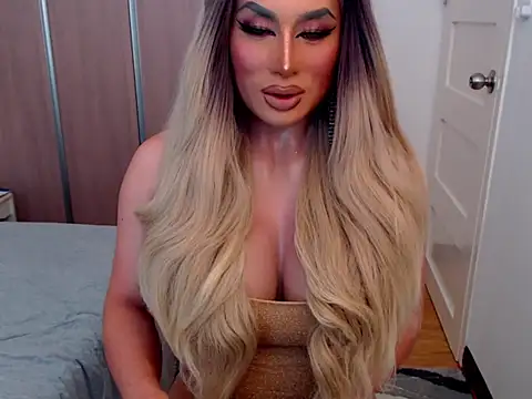 Snapshot of yourmistressofevil69 chatting on July 14, 4:50 am yourmistressofevil69 online show from July 14, 4:50 am
