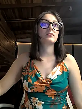 IsabelaGomez online show from April 6, 12:08 am