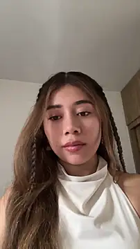 Snapshot of aimi_art1 chatting on June 1, 9:27 pm aimi art1 online show from June 1, 9:27 pm