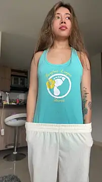 Snapshot of aimi_art1 chatting on June 14, 3:25 pm aimi art1 online show from June 14, 3:25 pm