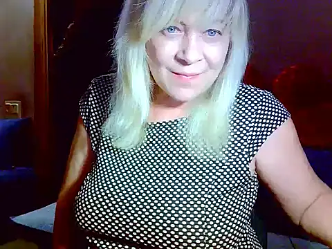Snapshot of AgoniA7 chatting on May 27, 6:27 pm AgoniA7 online show from May 27, 6:27 pm