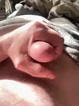 Snapshot of Ich00081 chatting on October 13, 1:33 pm Ich00081 online show from October 13, 1:33 pm