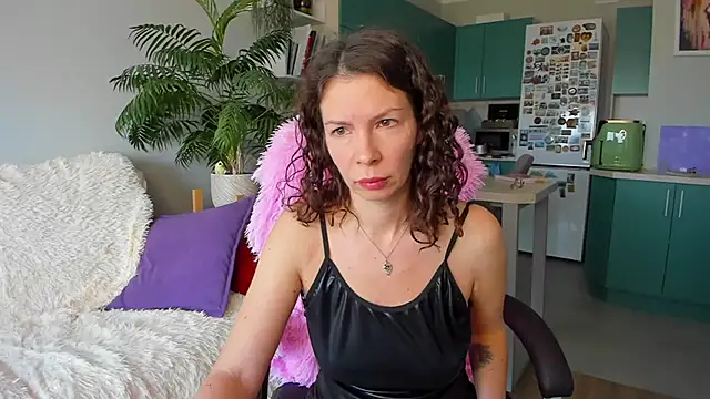 ChristinaGlory online show from March 30, 8:26 am