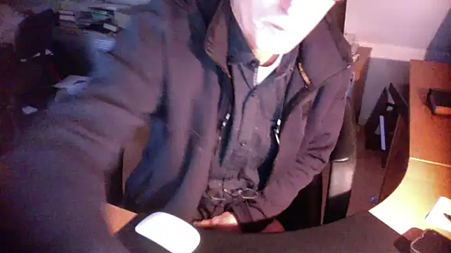 outlaw200 online show from December 11, 8:04 am