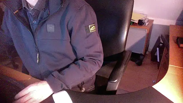 outlaw200 online show from December 12, 8:36 am