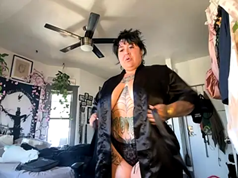 Snapshot of Sad1st1kSadie chatting on November 23, 9:03 pm Sad1st1kSadie online show from November 23, 9:03 pm