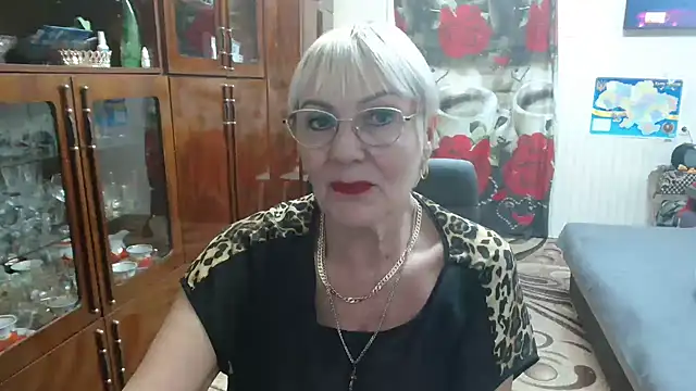 JenaCheim online show from November 21, 7:45 pm