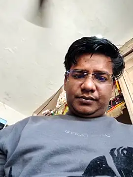 Snapshot of ankit5t5 chatting on May 19, 6:09 am ankit5t5 online show from May 19, 6:09 am