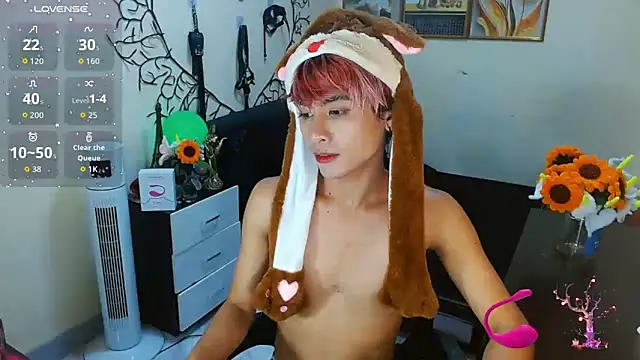 WildestTwink online show from October 15, 7:14 pm