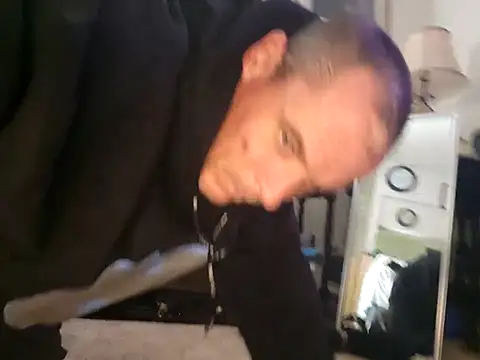 Snapshot of 415cali925 chatting on October 23, 4:17 pm 415cali925 online show from October 23, 4:17 pm