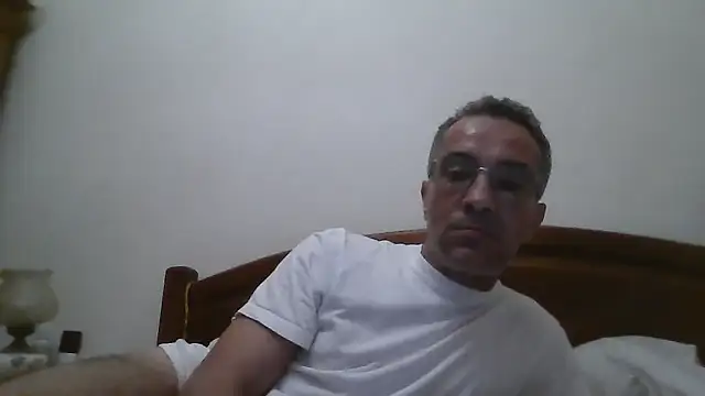 Snapshot of CarlosRocha73 chatting on May 12, 11:24 pm CarlosRocha73 online show from May 12, 11:24 pm