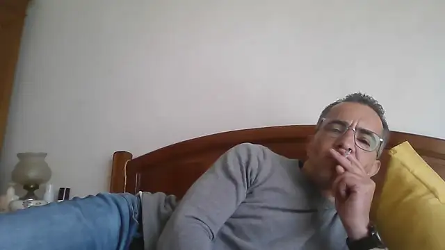 Snapshot of CarlosRocha73 chatting on May 14, 11:39 am CarlosRocha73 online show from May 14, 11:39 am