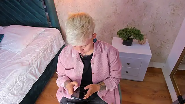 amy ink online show from February 17, 11:34 am