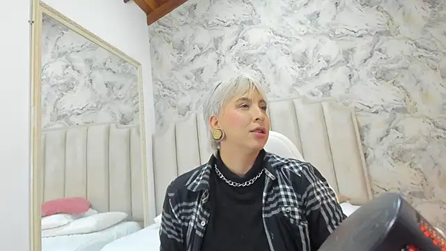 amy ink online show from October 3, 11:18 am