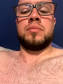 Snapshot of AlejoStrep chatting on November 20, 5:40 am AlejoStrep online show from November 20, 5:40 am