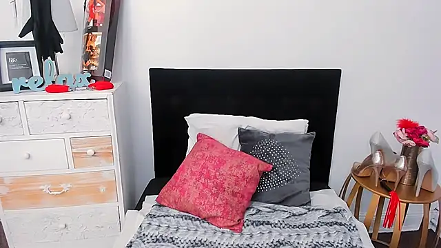 Snapshot of sweetMariina chatting on January 8, 8:06 am sweetMariina online show from January 8, 8:06 am