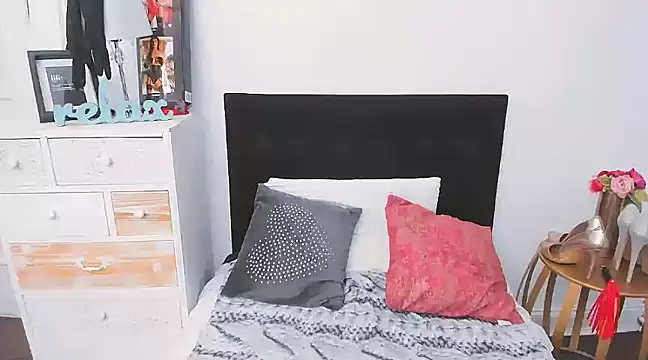 Snapshot of sweetMariina chatting on February 2, 9:19 am sweetMariina online show from February 2, 9:19 am