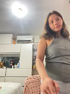 asianmystery203 online show from January 17, 6:47 am