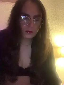 Chic desire online show from April 25, 10:40 pm