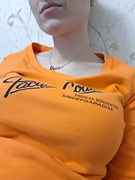 Snapshot of YogisticJuli666 chatting on February 27, 9:54 am YogisticJuli666 online show from February 27, 9:54 am