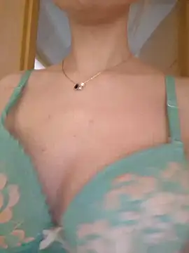 Snapshot of YogisticJuli666 chatting on March 12, 7:02 am YogisticJuli666 online show from March 12, 7:02 am