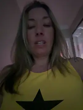  NinaLuvSins  online show from April 20, 4:10 pm