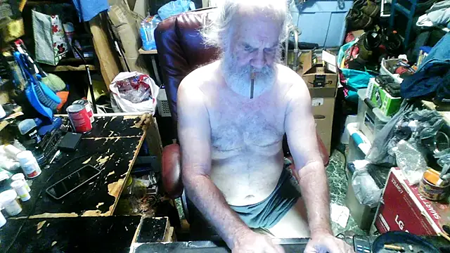 russtee online show from December 17, 10:16 pm