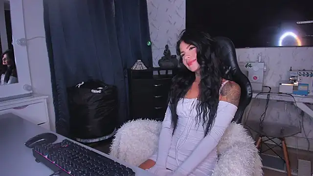 Lisegg  online show from January 9, 6:04 pm