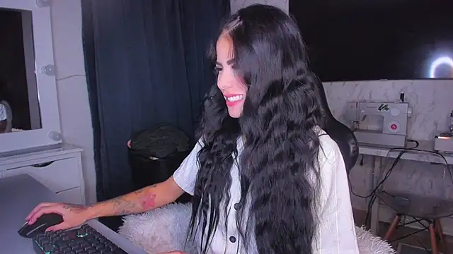 Lisegg  online show from January 28, 2:31 pm