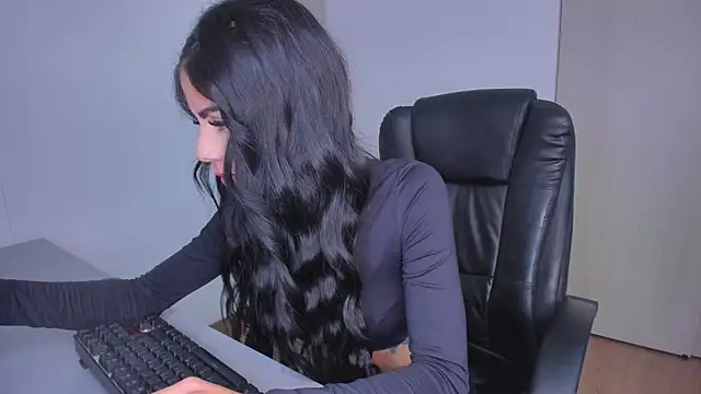 Lisegg  online show from February 20, 2:35 pm