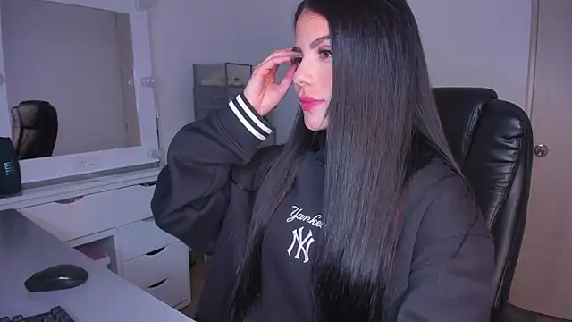 Lisegg  online show from March 18, 2:37 pm