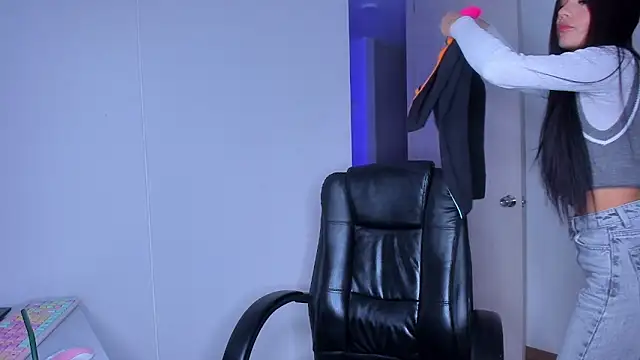 Lisegg  online show from April 17, 10:51 am