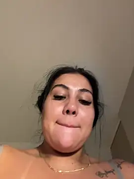 adrianalobo online show from December 4, 11:52 am