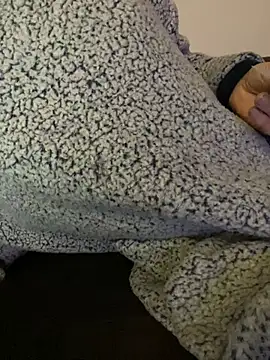 Snapshot of LionBoy1976 chatting on December 26, 12:36 am LionBoy1976 online show from December 26, 12:36 am