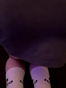 LionBoy1976 online show from December 4, 2:21 am