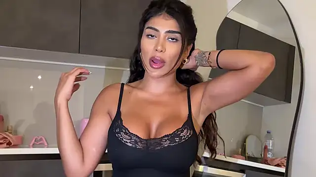 Snapshot of ArabicBarbie chatting on September 26, 9:19 pm ArabicBarbie online show from September 26, 9:19 pm