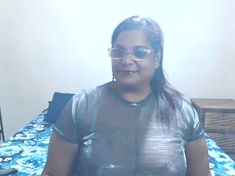 Snapshot of sexylax17 chatting on October 21, 5:35 pm sexylax17 online show from October 21, 5:35 pm