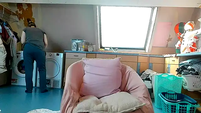 SexyAmanda32 online show from December 4, 12:25 pm