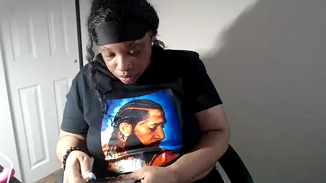 Sexymona1218 online show from July 20, 10:56 pm