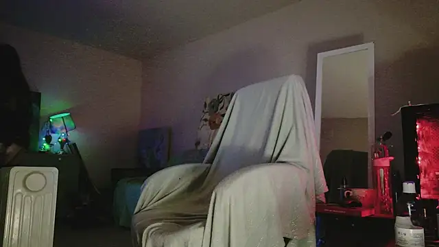 lara heaven online show from March 29, 3:34 pm