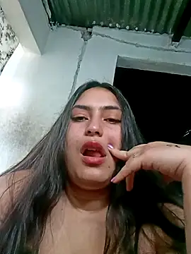 xandra252 online show from April 22, 1:45 pm