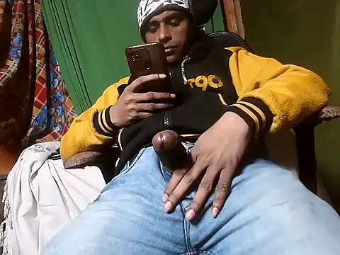 desiboy1101 online show from December 14, 3:29 am