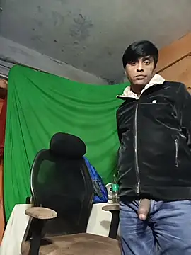 Snapshot of desiboy1101 chatting on January 10, 2:41 pm desiboy1101 online show from January 10, 2:41 pm