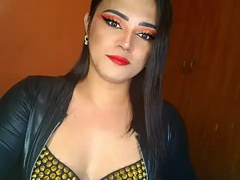 Snapshot of AsianQueenAlexaXx chatting on July 30, 3:22 pm AsianQueenAlexaXx online show from July 30, 3:22 pm