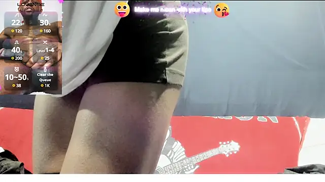 iBreakHeartz online show from December 26, 5:30 pm