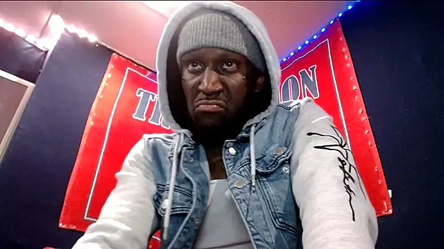 iBreakHeartz online show from November 5, 3:50 am