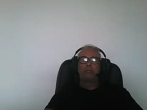 MorenoBrazil69 online show from October 24, 6:15 pm